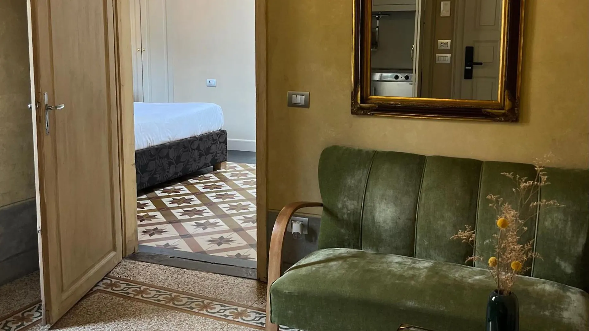 **** Apartahotel Numa Florence Palazzo San Niccolo Italia